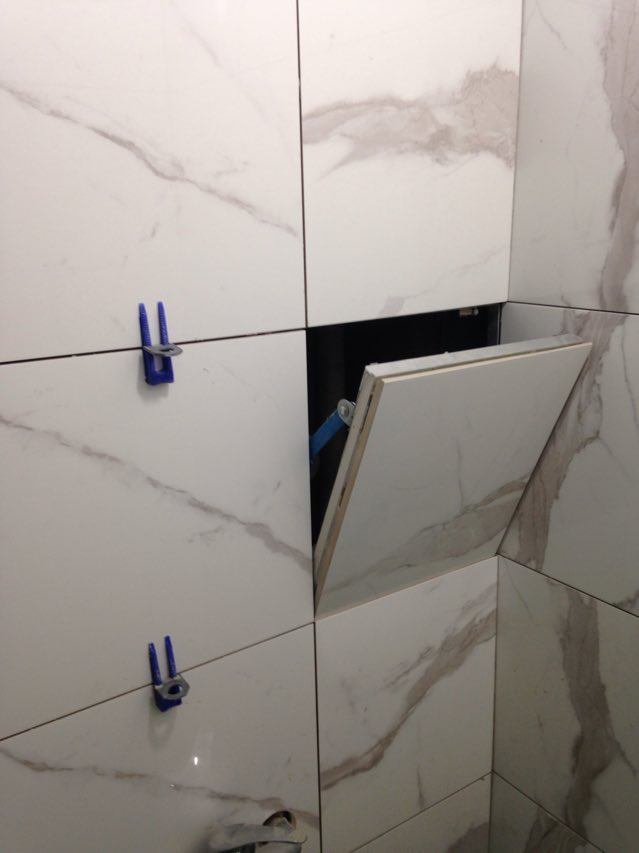 system otwierania pod prysznicem