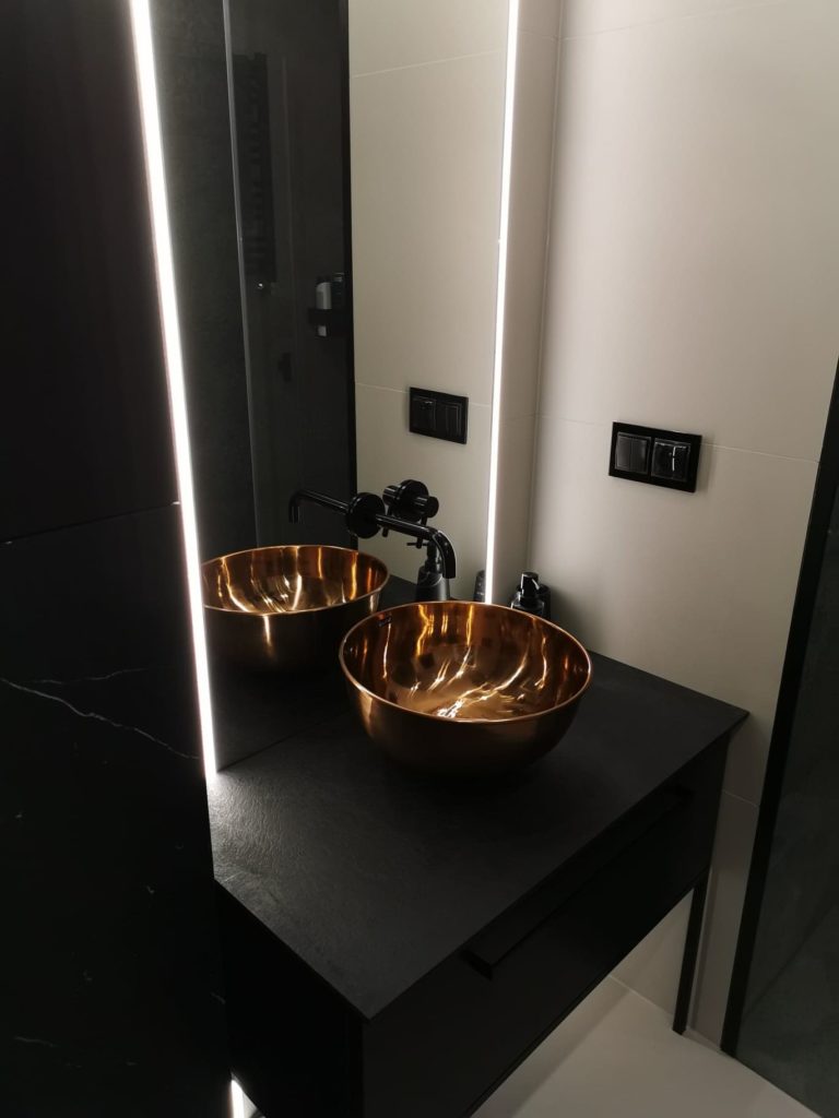 191467523_919112792282672_3870434170173476336_n